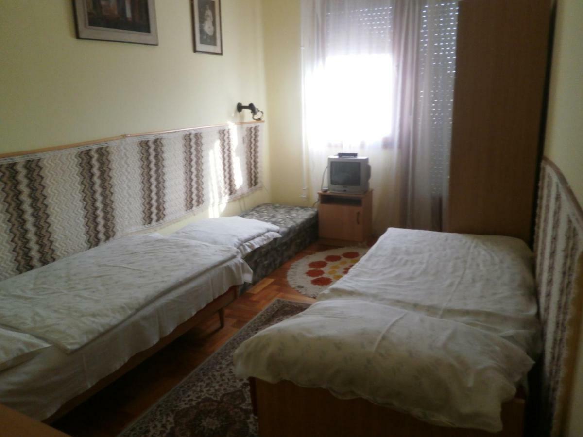 Tuenderkert Apartmanok Hajduszoboszlo Exterior photo